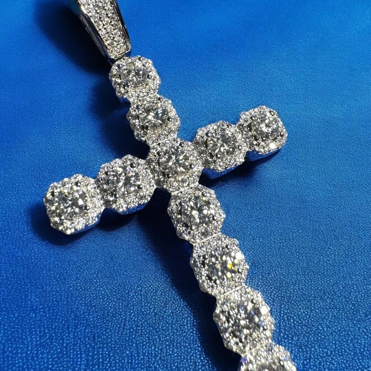 Solitaire Cross Pendant Moissanite 925 Silver