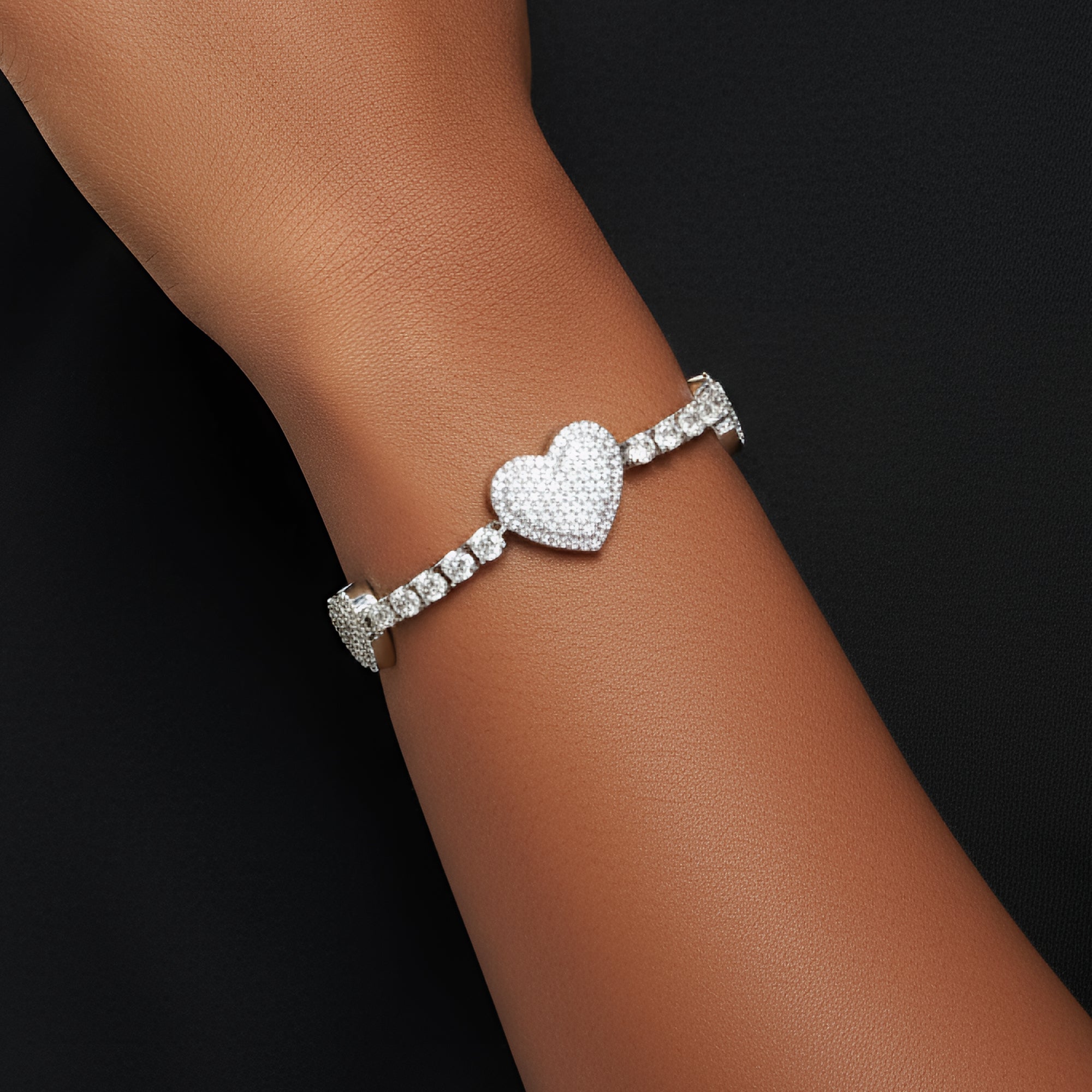 Moissanite Tennis Heart Link Bracelet 925