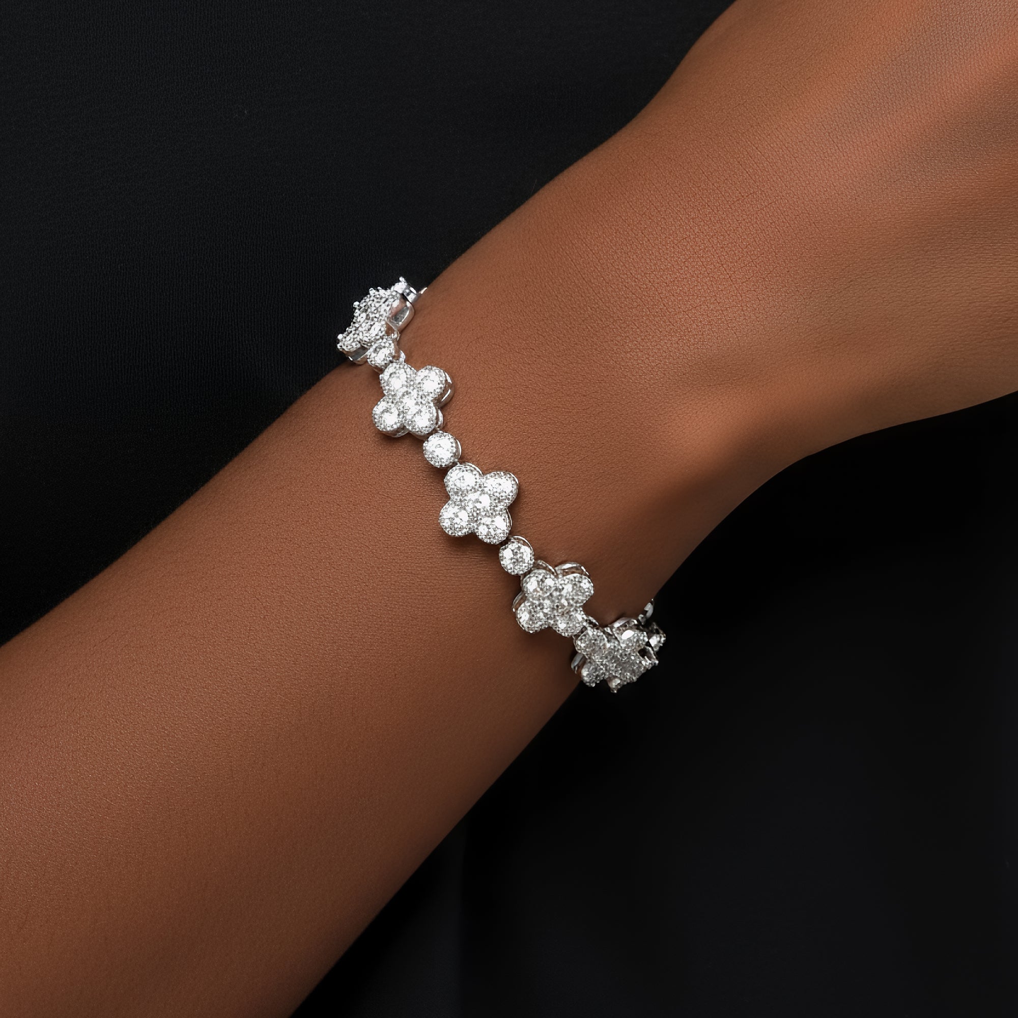 Clover Flower Tennis Bracelet Moissanite 925 Silver
