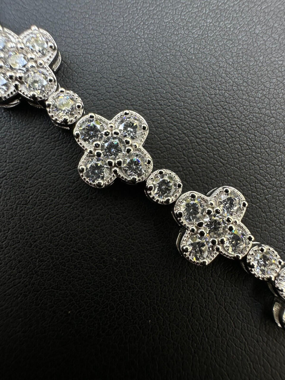 Clover Flower Tennis Bracelet Moissanite 925 Silver