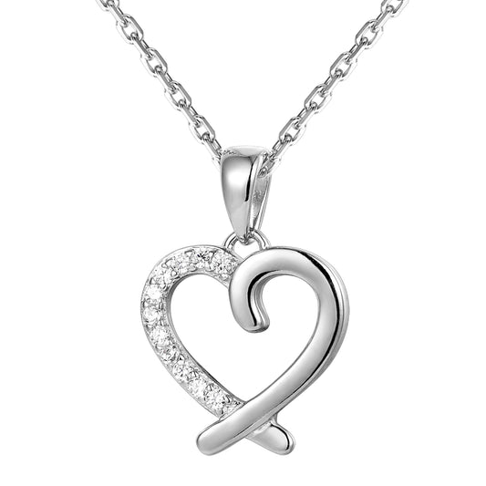 Designer Solitaire Women's Love Heart Pendant Chain Set